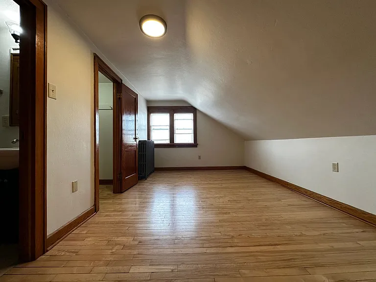 822 Pine St — Photo 5