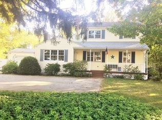 969 Shoemaker Ln, Feeding hills, MA 01030
