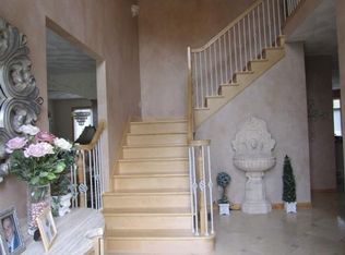 27 Juniper Ln, New Hartford, NY 13413