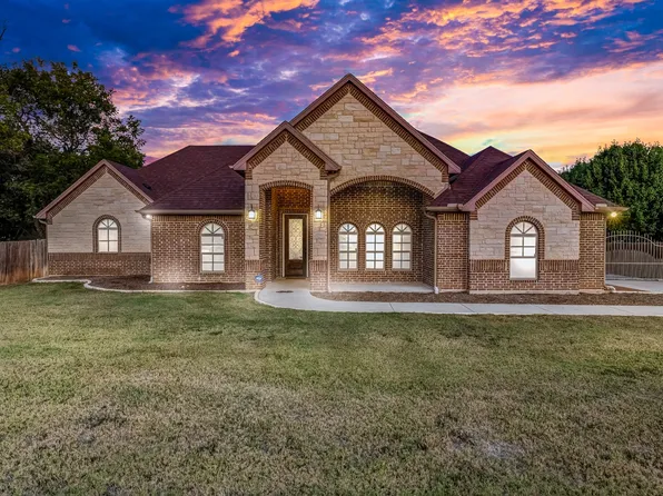 200 Waynell St, White Settlement, TX 76108