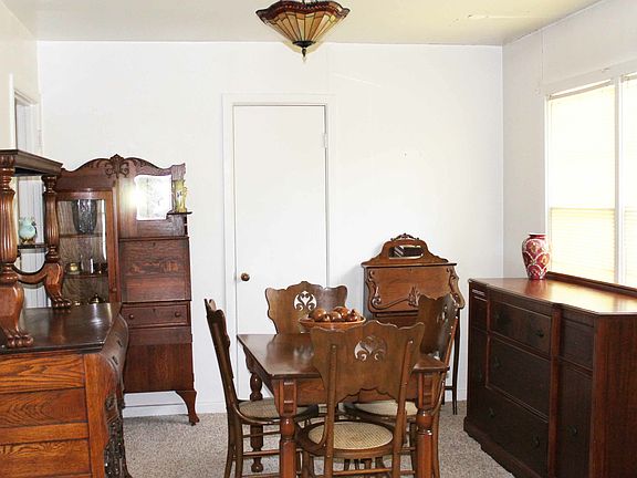 3rd image of 3212 Cheryl St