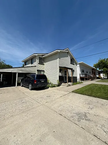 227 4th St W #A Photo 1 227 4th St W #A Photo 1