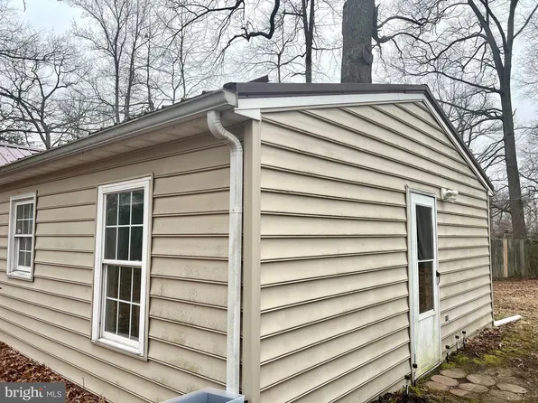 208 Telegraph Rd, Stafford, VA 22554