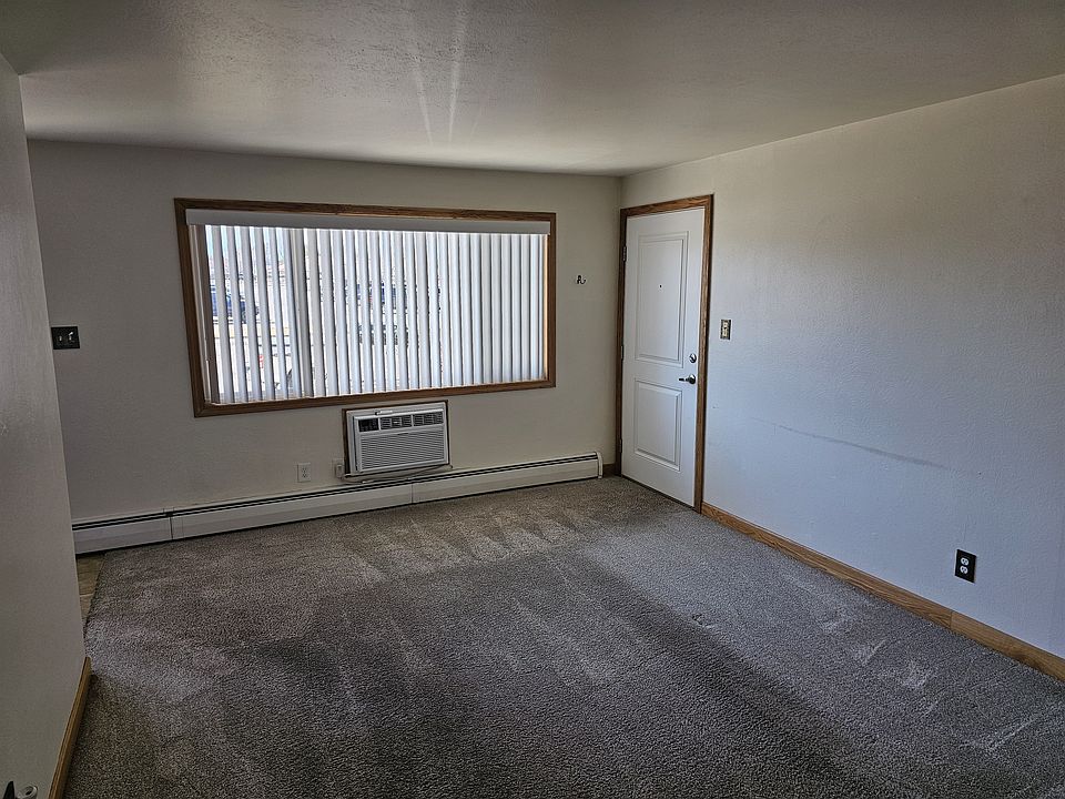 1st image of 1433 S 6th Ave #5