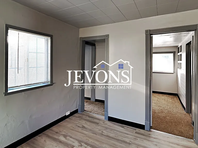 1017 E Spruce St #1/2 — Photo 19