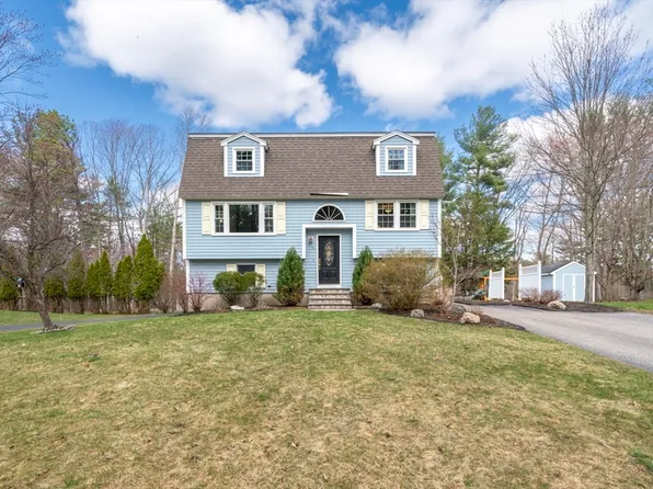 34 Cary St, Wilmington, MA 01887