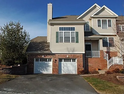 19 Loft Dr photo 1