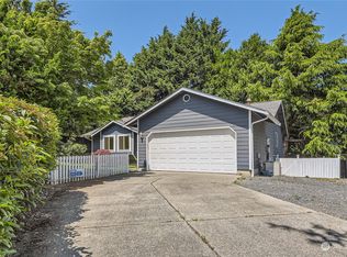 27 75th St SW, Everett, WA 98203