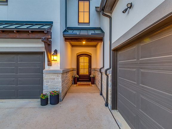 3rd image of 3144 Sherlock Ln