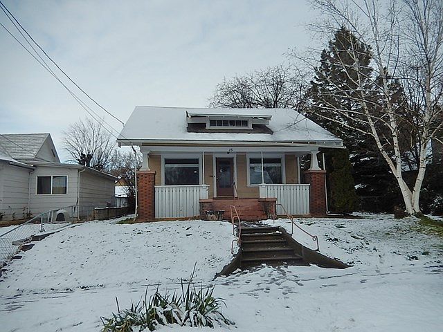 1st image of 15 E Walnut St