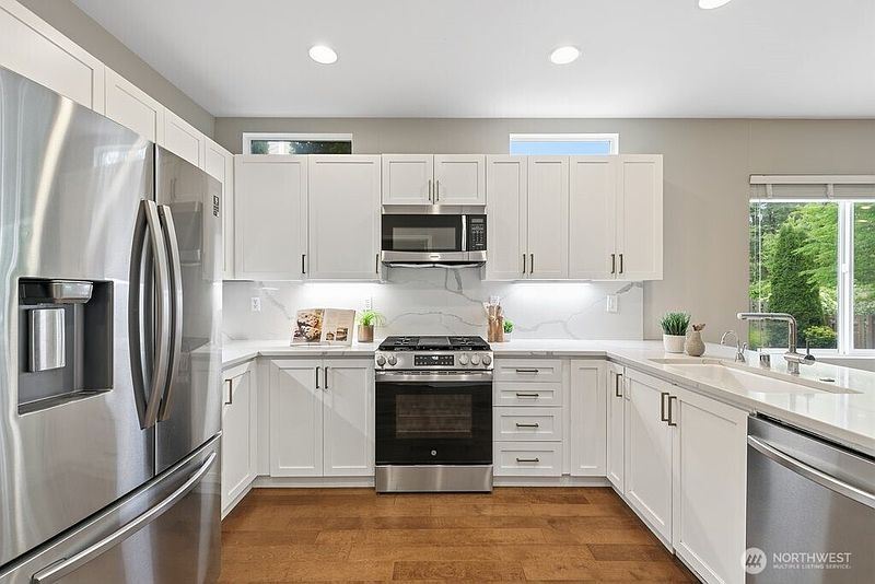 3rd image of 23977 SE 10th Street