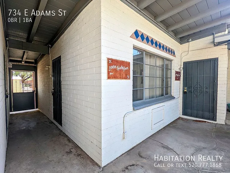 734 E Adams St — Photo 7