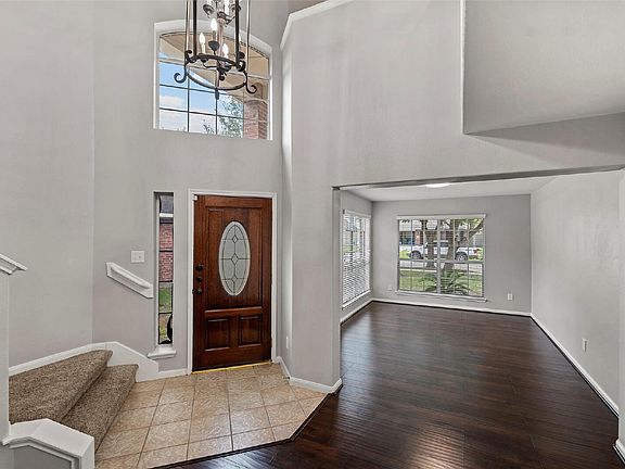 4th image of 2518 Hidden Park Ln