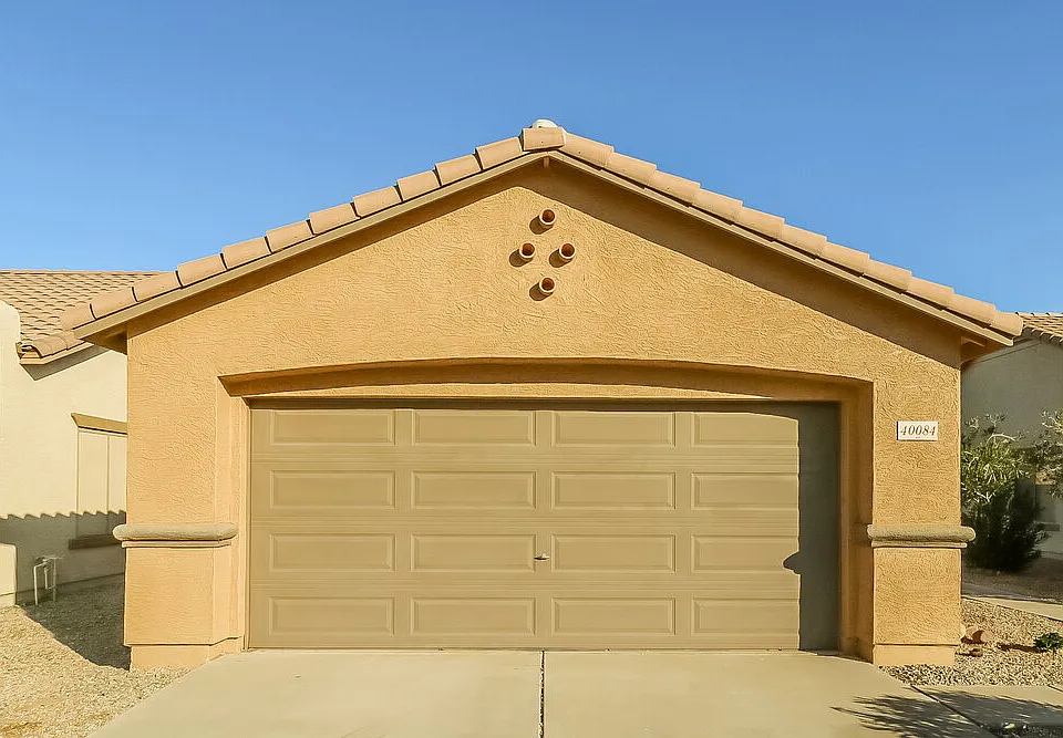 40084 W Catherine Dr