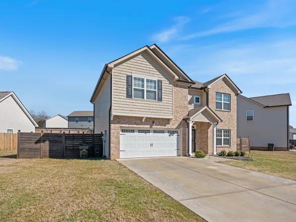 714 Monarchos Bnd, Burns, TN 37029