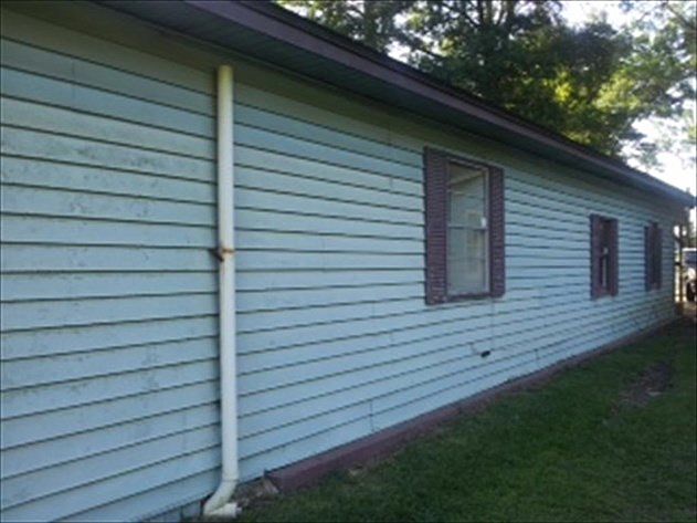 2nd image of 917 W Young St