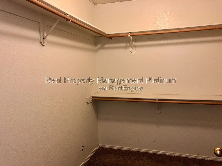6425 N Arthur Ave — Photo 20