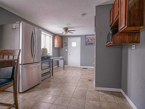 5th image of 2921 Lapey St