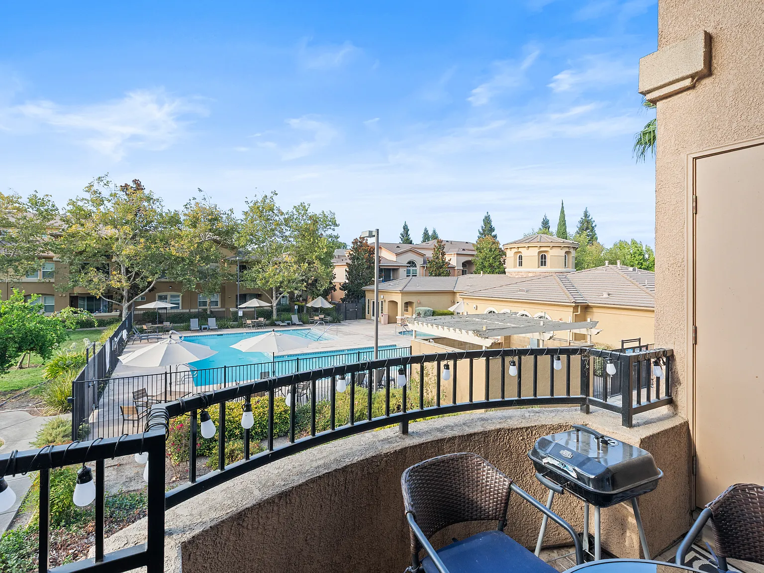 1900 Danbrook Drive #323 - 323 — Photo 4