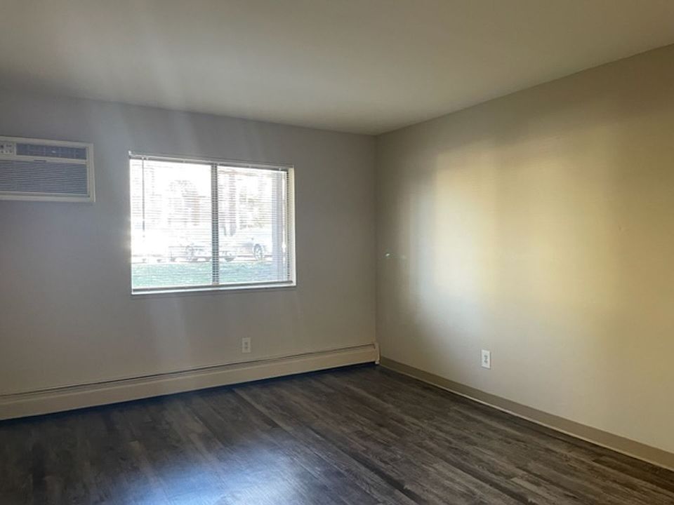 Oak Valley Apartments 2935 Oak Valley Ave SW Wyoming, MI Zillow