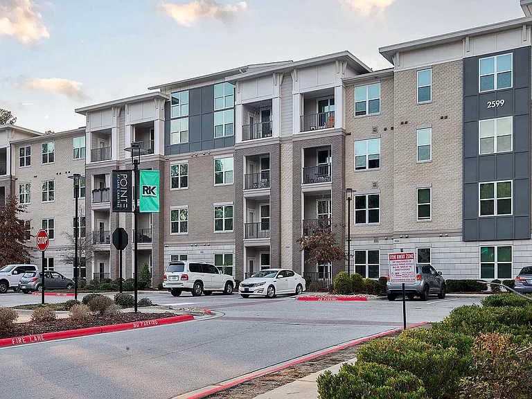 Pointe at Lake Crabtree Apartments — Photo 23