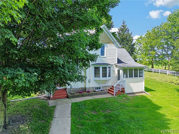 2nd image of 3815 Saint Helena St