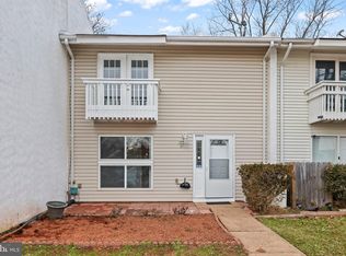 127 N Cottage Rd, Sterling, VA 20164