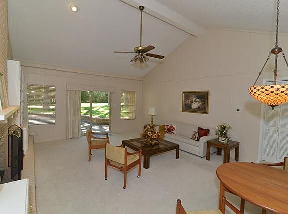 5th image of 3314 Cambridge Dr