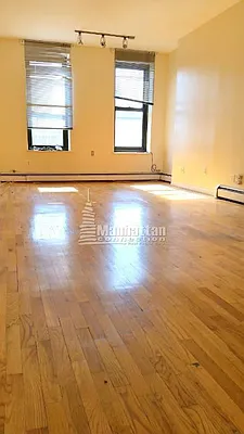 Rented by Manhattan Connection | media 15