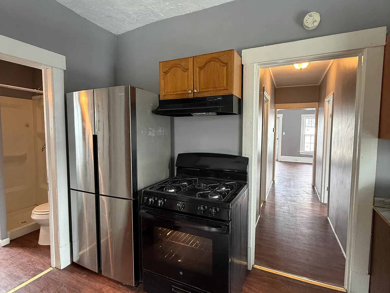 2 bed, 800 sqft, $995 — Photo 3