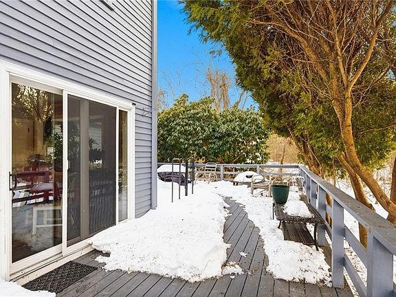 3rd image of 777 E Shore Rd