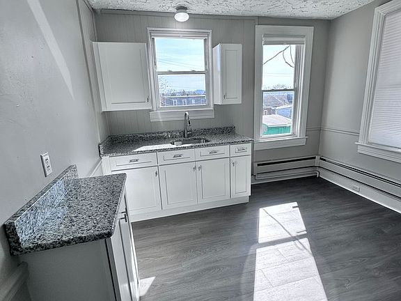 5th image of 312 W North St #2