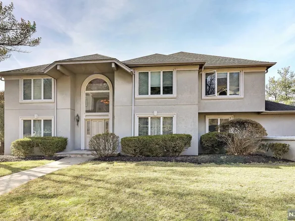 406 Crocus Hl, Norwood, NJ 07648