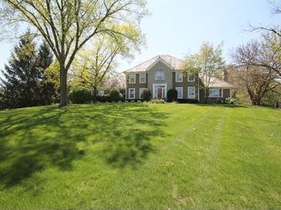 22510 N Linden Dr, Lake Barrington, IL, 60010