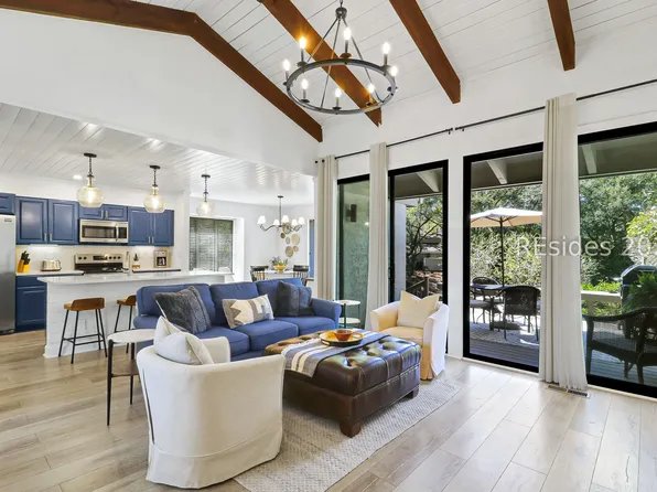 226 S Sea Pines Dr APT 1590, Hilton Head Island, SC 29928