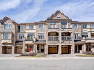 465 Manhattan Cmn, Oakville, ON L6H 3P5