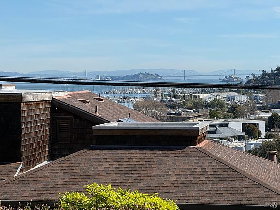 3rd image of 369 Eden Roc Dr