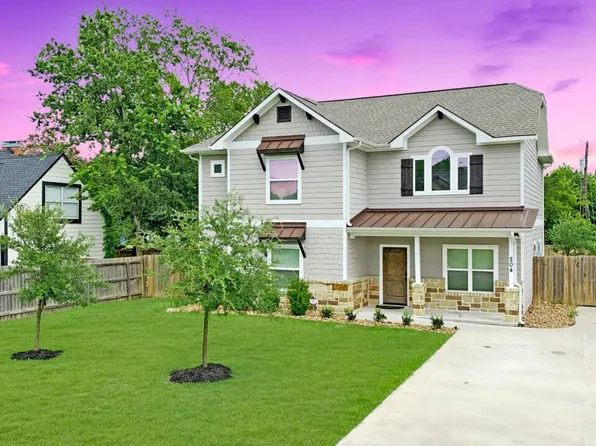204 Francis Dr E, College Station, TX 77840