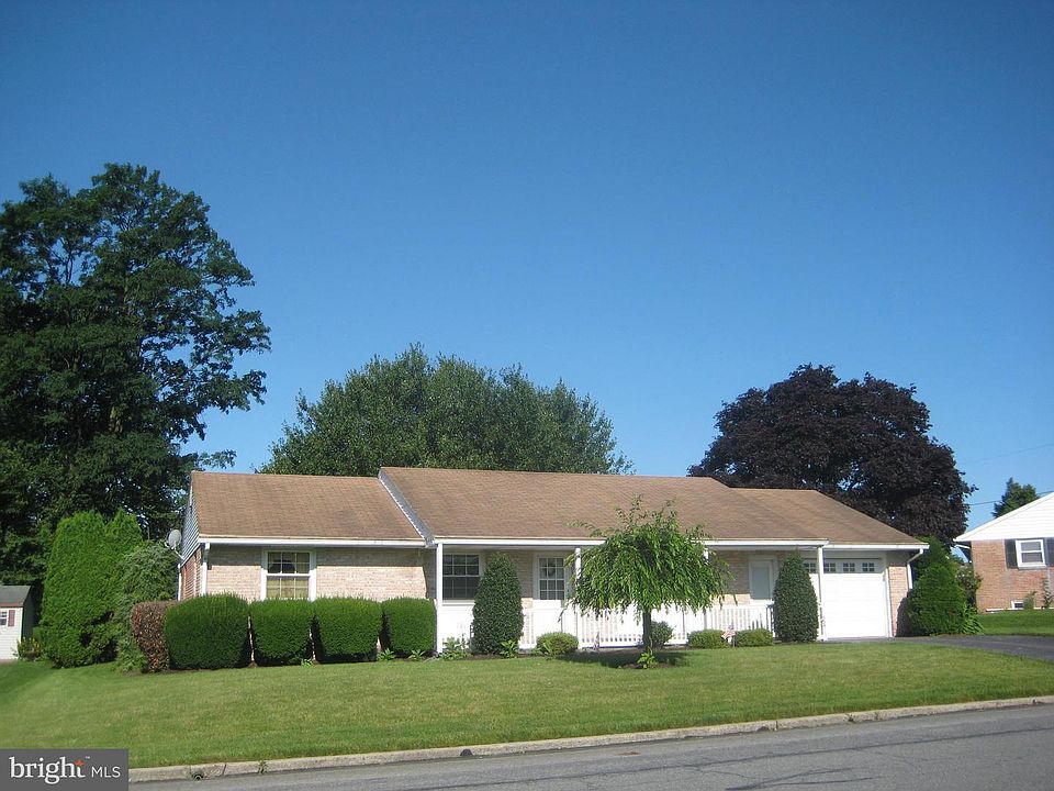 1st image of 641 N 11th Ave