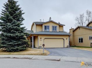 3325 Lake Park Cir, Anchorage, AK 99517