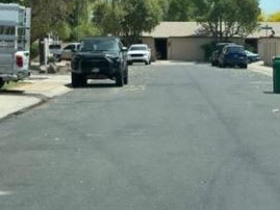 Exterior Neighborhood (street photo)