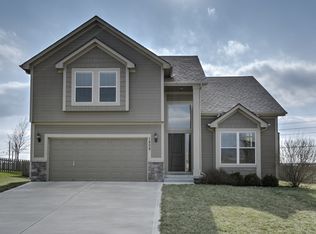 1908 Prairie Clover Rd, Greenwood, MO 64034