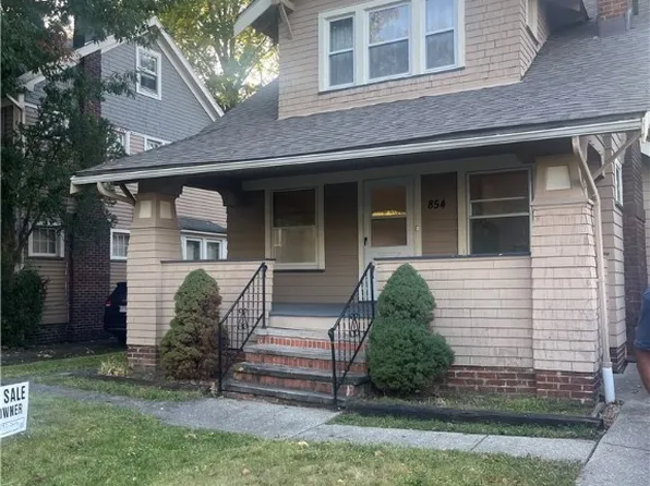 854 Nela View Rd, Cleveland, OH 44112