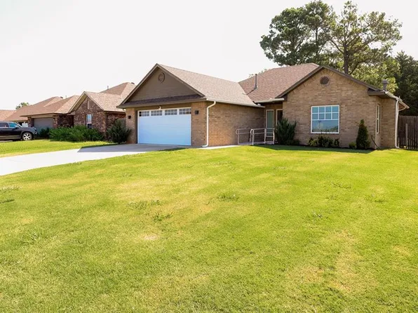 2213 Bent Tree Rd, Shawnee, OK 74804