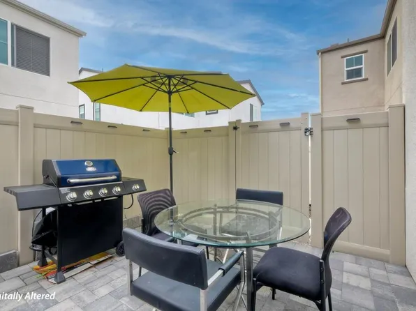 35265 Blossom Pl, Fallbrook, CA 92028