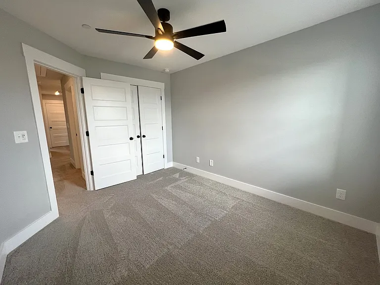 1115 Orcadian Dr S — Photo 28