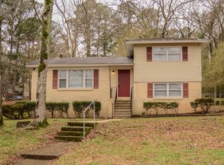 1700 Barrington Ln, Birmingham, AL 35215