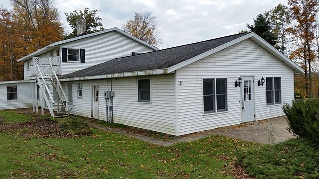 1st image of 10032 Hillwood