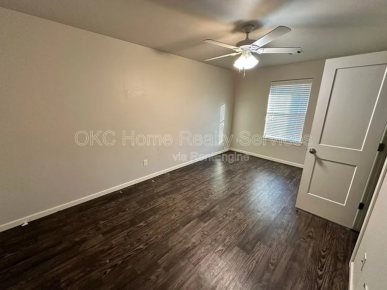 409 Summit Ridge Dr — Photo 9