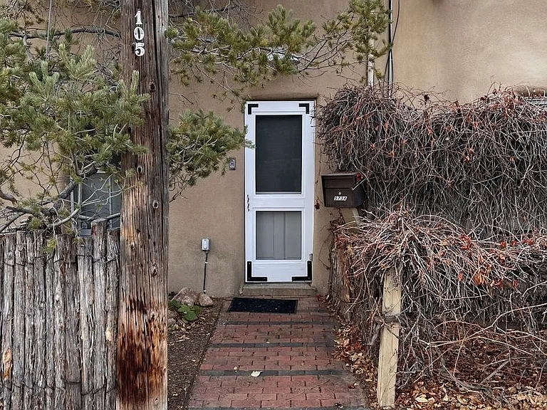 573 W San Francisco St #A — Photo 11